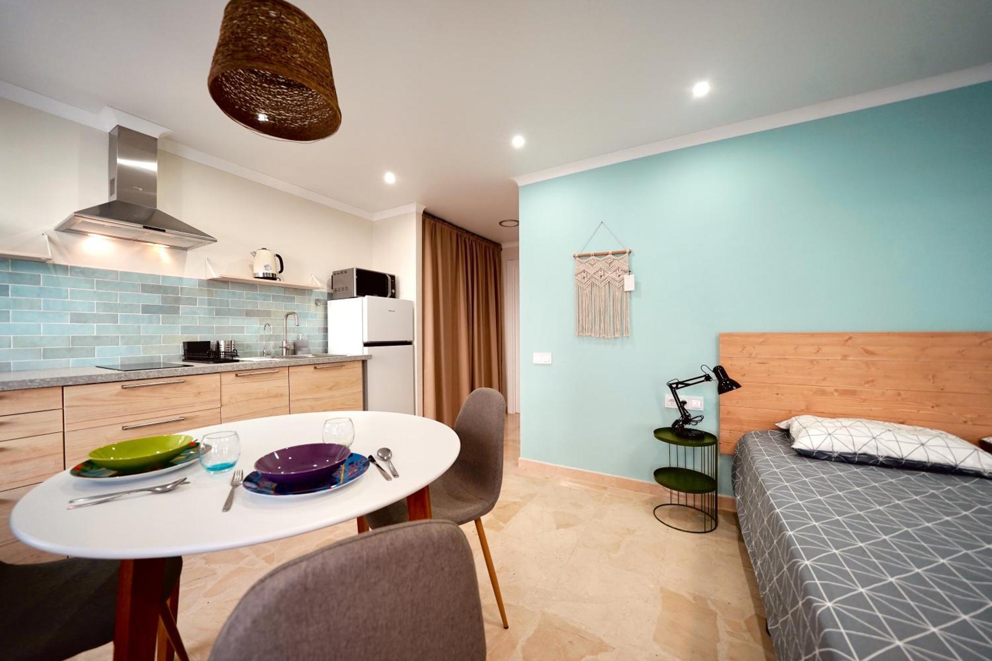 Parsami Suites Santa Pola Oda fotoğraf