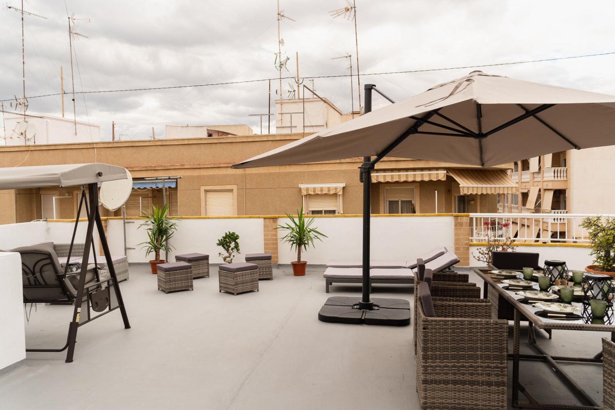 Parsami Suites Santa Pola Oda fotoğraf